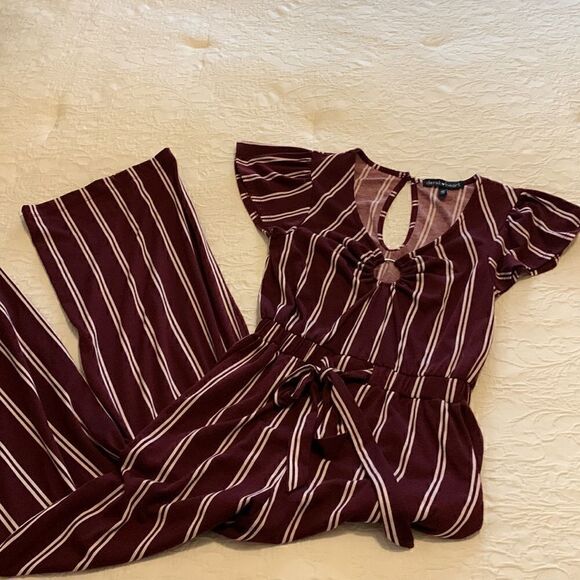 Maroon Striped Pant Suit Jumper, wide leg, ring gather Holiday Outfit medium - Picture 4 of 11